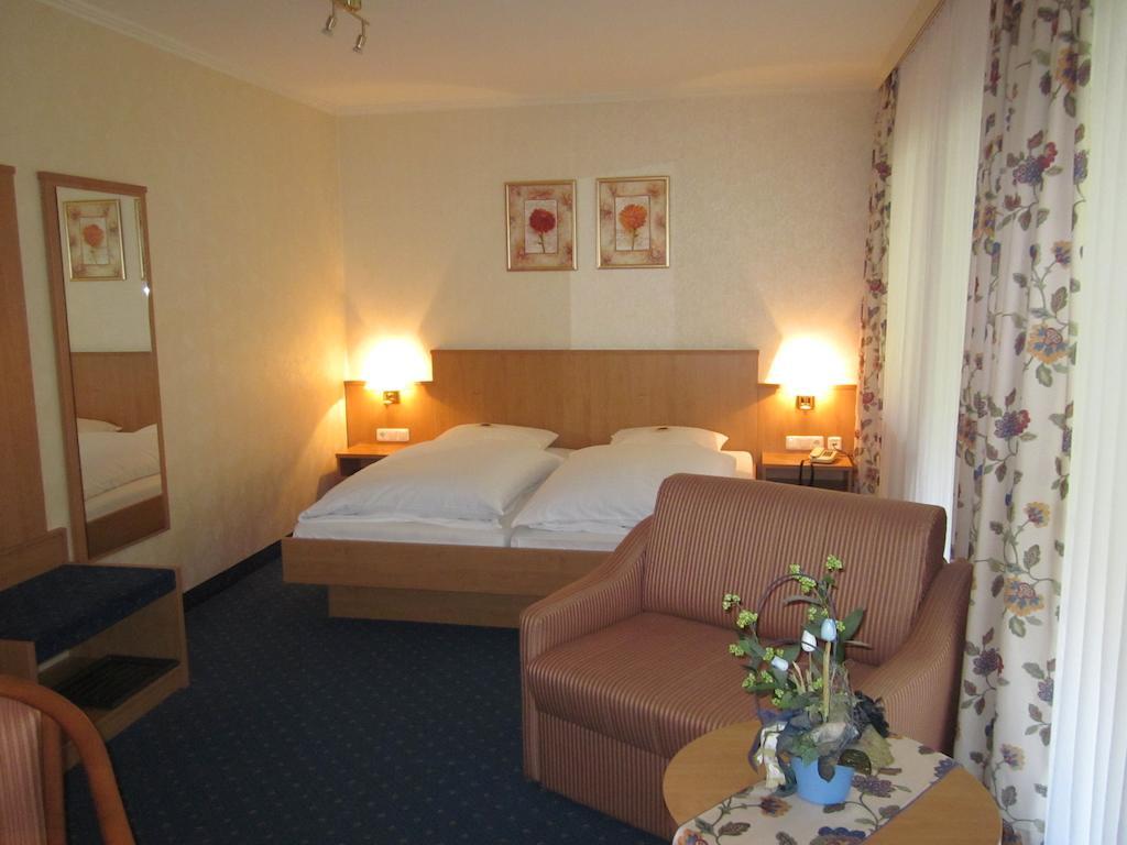 Gasthof Rodachtal Mit Gaestehaus Katharina Schwarzenbach am Wald Phòng bức ảnh