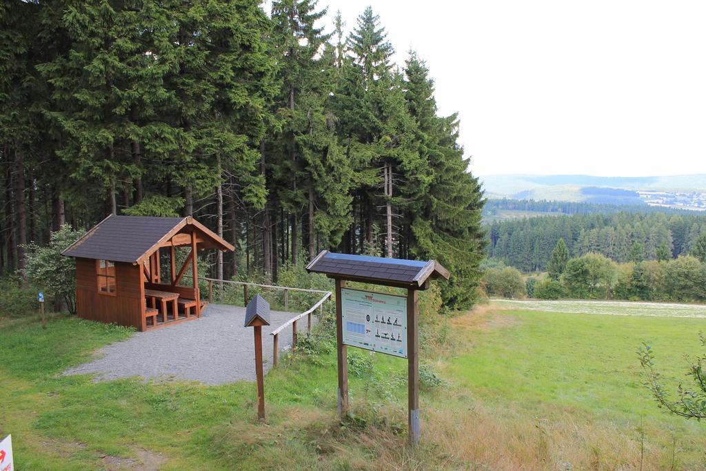 Gasthof Rodachtal Mit Gaestehaus Katharina Schwarzenbach am Wald Ngoại thất bức ảnh